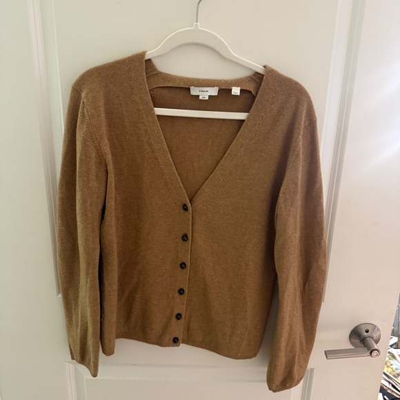 ✨vince wool & cashmere-blend v-neck cardigan- camel✨